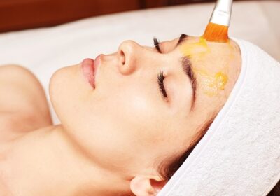 Chemical Peel Procedure with the Best Dermatologist in Tennessee